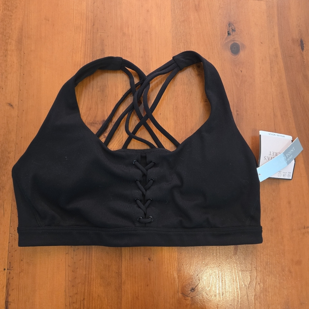 NWT Victorias Secret Flow On Point Black Yoga Sports Bra Size Medium Lace Up